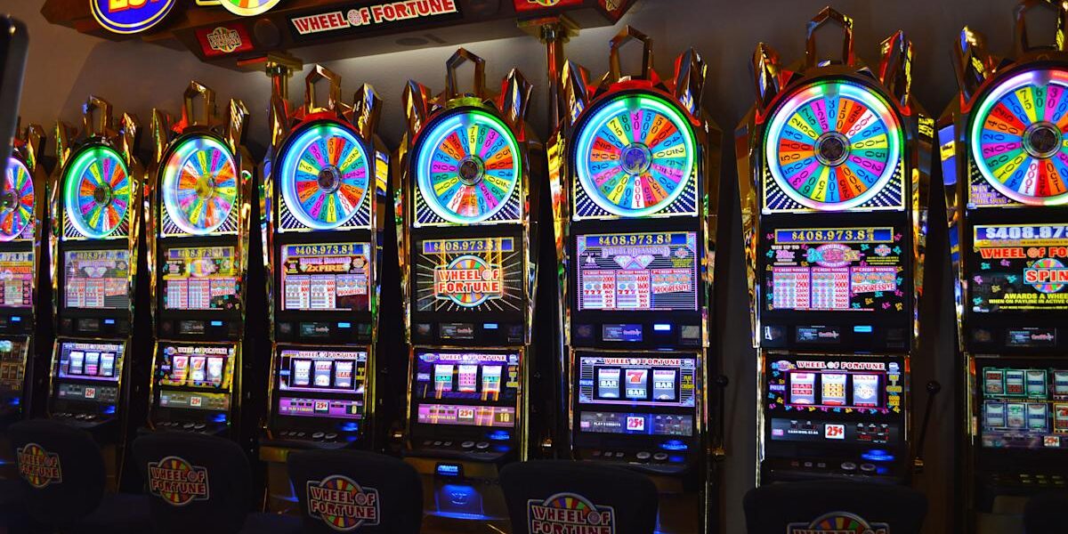 Cracking the Code: The Intricate Psychology Behind Slot Machine Winning Strategies